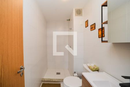 Apartamento à venda com 70m², 2 quartos e 1 vaga Apartamento à venda com 70m², 2 quartos e 1 vagaBanheiro