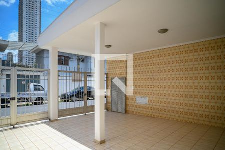 Casa à venda com 220m², 3 quartos e 2 vagas Casa à venda com 220m², 3 quartos e 2 vagasGaragem