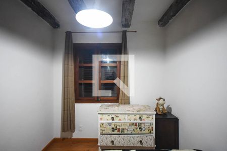 Casa à venda com 600m², 4 quartos e 3 vagas Casa à venda com 600m², 4 quartos e 3 vagasSuíte 3