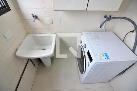 Apartamento à venda com 80m², 3 quartos e 1 vagaÁrea de Serviço