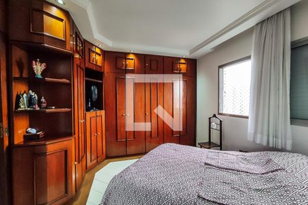 Apartamento à venda com 176m², 4 quartos e 3 vagasSuíte 1