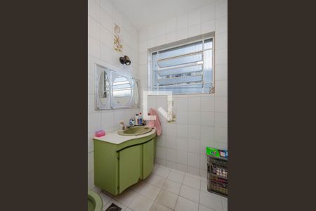 Casa à venda com 248m², 4 quartos e 4 vagas Casa à venda com 248m², 4 quartos e 4 vagasBanheiro da Suíte