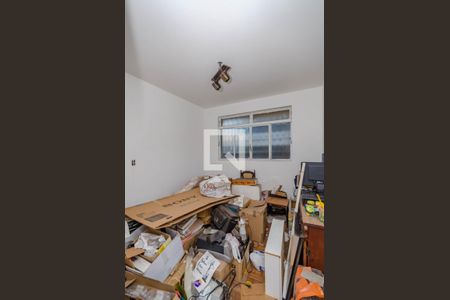 Casa à venda com 248m², 4 quartos e 4 vagas Casa à venda com 248m², 4 quartos e 4 vagasQuarto 4