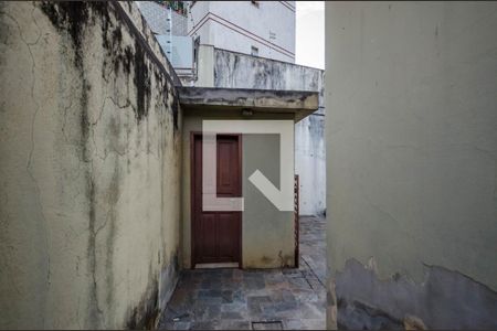 Casa à venda com 248m², 4 quartos e 4 vagas Casa à venda com 248m², 4 quartos e 4 vagasQuintal