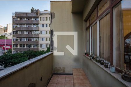 Casa à venda com 248m², 4 quartos e 4 vagas Casa à venda com 248m², 4 quartos e 4 vagasVaranda da Sala 2