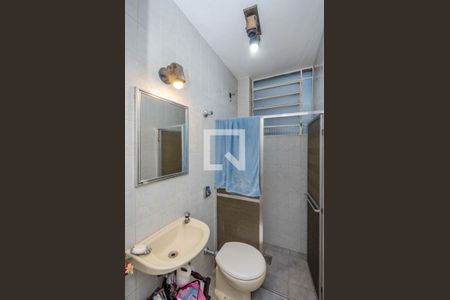 Casa à venda com 248m², 4 quartos e 4 vagas Casa à venda com 248m², 4 quartos e 4 vagasBanheiro Social piso inferior