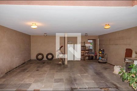 Casa à venda com 248m², 4 quartos e 4 vagas Casa à venda com 248m², 4 quartos e 4 vagasGaragem