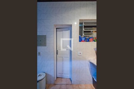 Casa à venda com 248m², 4 quartos e 4 vagas Casa à venda com 248m², 4 quartos e 4 vagasQuarto de Serviço