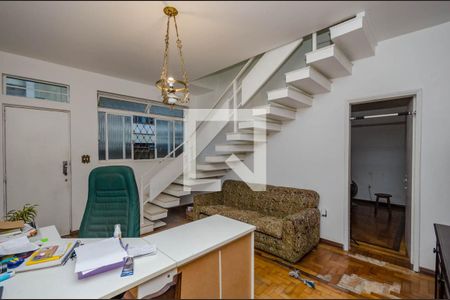 Casa à venda com 248m², 4 quartos e 4 vagas Casa à venda com 248m², 4 quartos e 4 vagasSala piso inferior