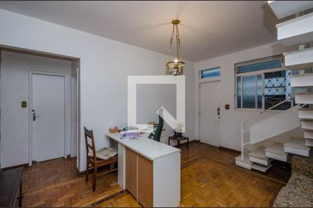 Casa à venda com 248m², 4 quartos e 4 vagas Casa à venda com 248m², 4 quartos e 4 vagasSala piso inferior