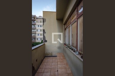 Casa à venda com 248m², 4 quartos e 4 vagas Casa à venda com 248m², 4 quartos e 4 vagasVaranda da Sala 2