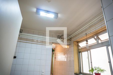 Apartamento à venda com 98m², 3 quartos e 1 vagaÁrea de Serviço