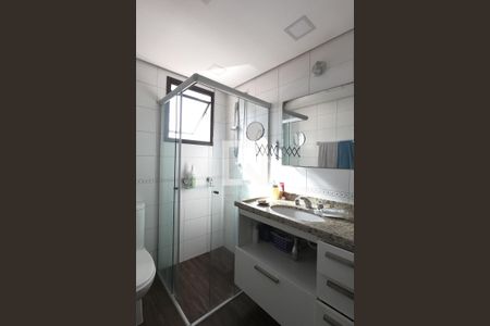 Apartamento à venda com 240m², 4 quartos e 3 vagasBanheiro da suíte