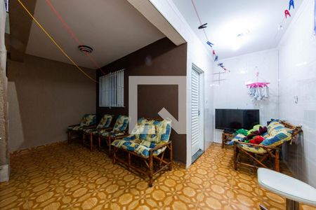 Casa à venda com 145m², 2 quartos e 2 vagas Casa à venda com 145m², 2 quartos e 2 vagasEscritório