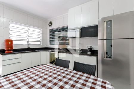 Casa à venda com 100m², 2 quartos e 2 vagas Casa à venda com 100m², 2 quartos e 2 vagasCozinha