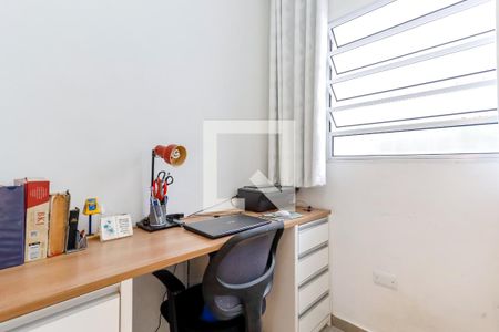 Casa à venda com 100m², 2 quartos e 2 vagas Casa à venda com 100m², 2 quartos e 2 vagasEscritório