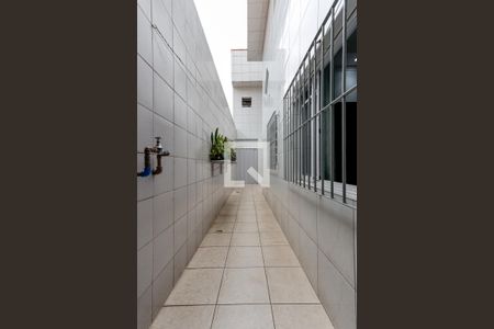 Casa à venda com 100m², 2 quartos e 2 vagas Casa à venda com 100m², 2 quartos e 2 vagasQuintal