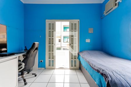 Casa à venda com 100m², 2 quartos e 2 vagas Casa à venda com 100m², 2 quartos e 2 vagasSuíte 2