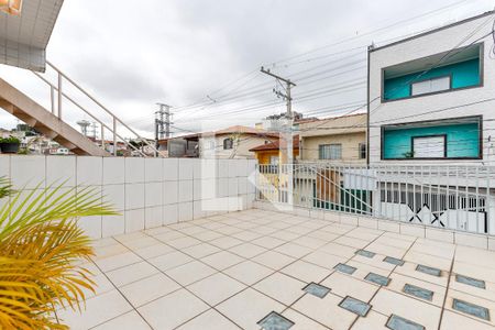 Casa à venda com 100m², 2 quartos e 2 vagas Casa à venda com 100m², 2 quartos e 2 vagasVaranda