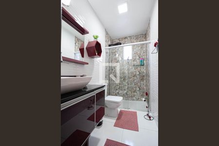 Apartamento à venda com 80m², 3 quartos e 1 vaga Apartamento à venda com 80m², 3 quartos e 1 vagaBanheiro social