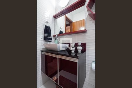 Apartamento à venda com 80m², 3 quartos e 1 vaga Apartamento à venda com 80m², 3 quartos e 1 vagaBanheiro social