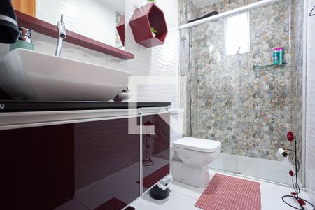 Apartamento à venda com 80m², 3 quartos e 1 vaga Apartamento à venda com 80m², 3 quartos e 1 vagaBanheiro social