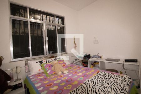 Apartamento à venda com 150m², 3 quartos e 2 vagasQuarto 2