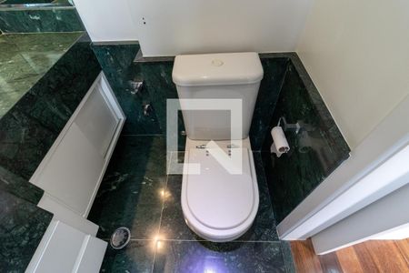 Apartamento à venda com 170m², 4 quartos e 3 vagasBanheiro da Suíte 4 / Closet