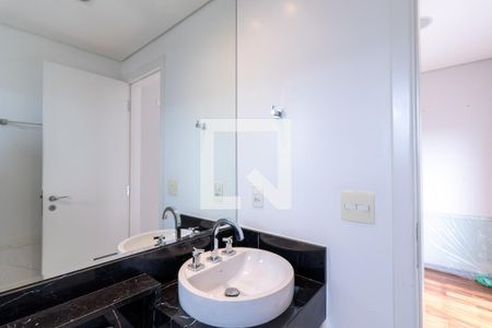 Apartamento à venda com 170m², 4 quartos e 3 vagasBanheiro da Suíte 1