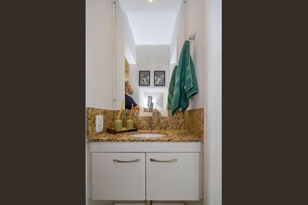 Apartamento para alugar com 59m², 2 quartos e 1 vaga Apartamento para alugar com 59m², 2 quartos e 1 vagaBanheiro Social