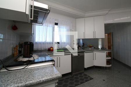 Apartamento à venda com 234m², 3 quartos e 4 vagasCozinha