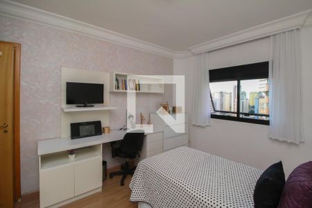 Apartamento à venda com 234m², 3 quartos e 4 vagasSuíte 2