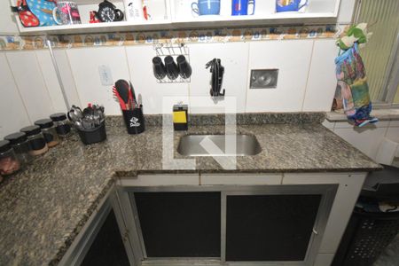 Apartamento para alugar com 50m², 2 quartos e 1 vagaCozinha e Área de Serviço - Armários