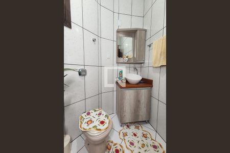 Casa à venda com 420m², 4 quartos e 2 vagasBanheiro 