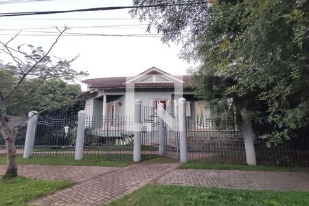 Casa à venda com 420m², 4 quartos e 2 vagasFachada