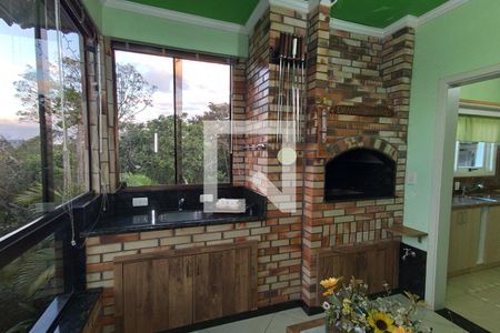 Casa à venda com 420m², 4 quartos e 2 vagasÁrea Da Churrasqueira