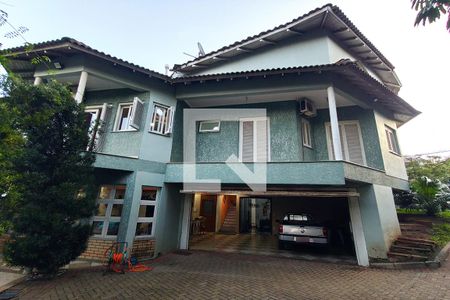 Casa à venda com 420m², 4 quartos e 2 vagasGaragem