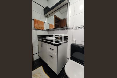 Casa à venda com 420m², 4 quartos e 2 vagasBanheiro