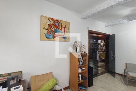 Casa à venda com 420m², 4 quartos e 2 vagasEscritório