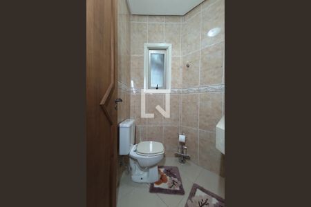 Casa à venda com 420m², 4 quartos e 2 vagasBanheiro