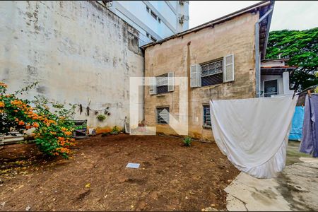 Casa à venda com 130m², 3 quartos e 2 vagas Casa à venda com 130m², 3 quartos e 2 vagasQuintal