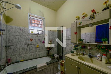 Casa à venda com 130m², 3 quartos e 2 vagas Casa à venda com 130m², 3 quartos e 2 vagasBanheiro