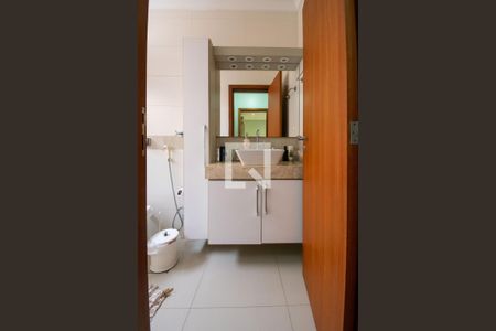 Apartamento à venda com 150m², 3 quartos e 1 vaga Apartamento à venda com 150m², 3 quartos e 1 vagaBanheiro 2