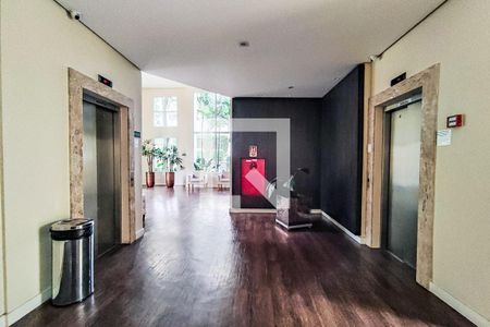 Apartamento para alugar com 99m², 2 quartos e 3 vagas Apartamento para alugar com 99m², 2 quartos e 3 vagasÁrea Comum - Hall Elevadores