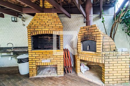 Apartamento para alugar com 99m², 2 quartos e 3 vagas Apartamento para alugar com 99m², 2 quartos e 3 vagasÁrea Comum - Churrasqueira