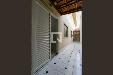 Casa à venda com 170m², 3 quartos e 3 vagasCorredor