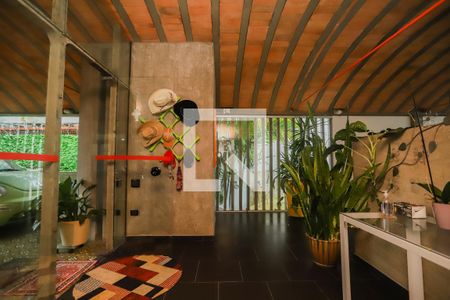 Casa à venda com 440m², 4 quartos e 4 vagasSala