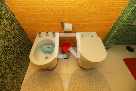 Casa à venda com 440m², 4 quartos e 4 vagasBanheiro do Quarto 4