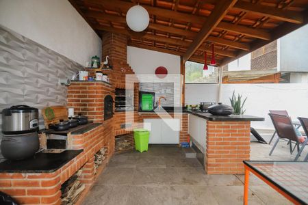 Casa à venda com 440m², 4 quartos e 4 vagasChurrasqueira