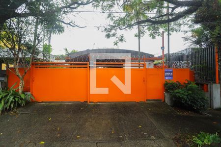 Casa à venda com 440m², 4 quartos e 4 vagasFachada